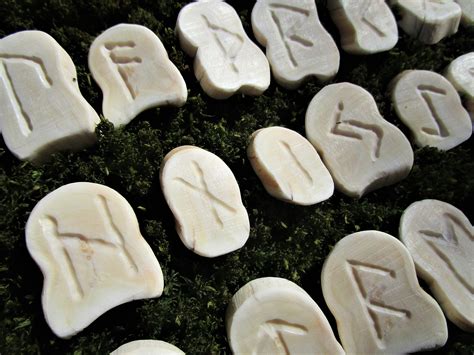 Enhancing Psychic Abilities with the Ivory Rune Set